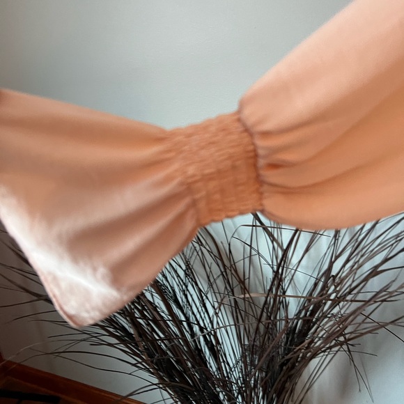 Kendall and Kylie Blouse - Picture 5 of 10